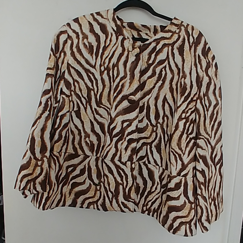 Blazer animal Print Like New
